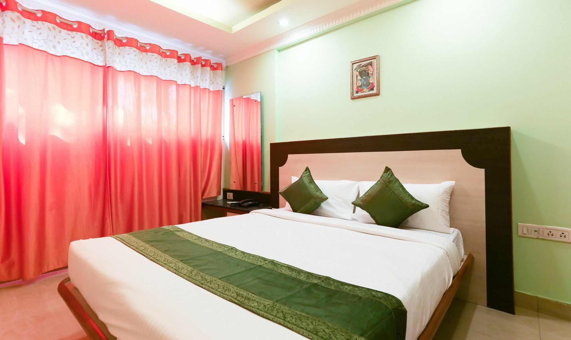 Hotel Treebo Trip Grand Regency à Bangalore Extérieur photo